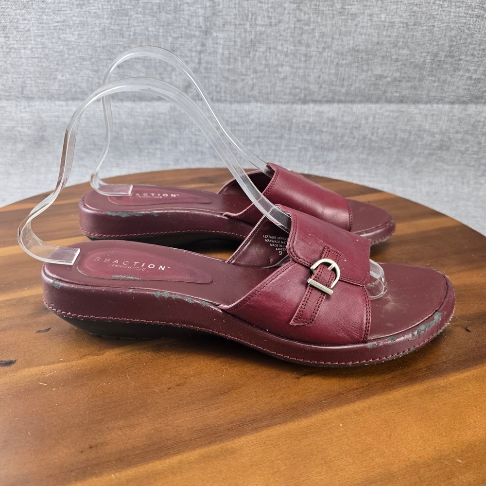 Reaction Kenneth Cole Women's‎ Leather Buckle Slide Sandals Maroon Size 9